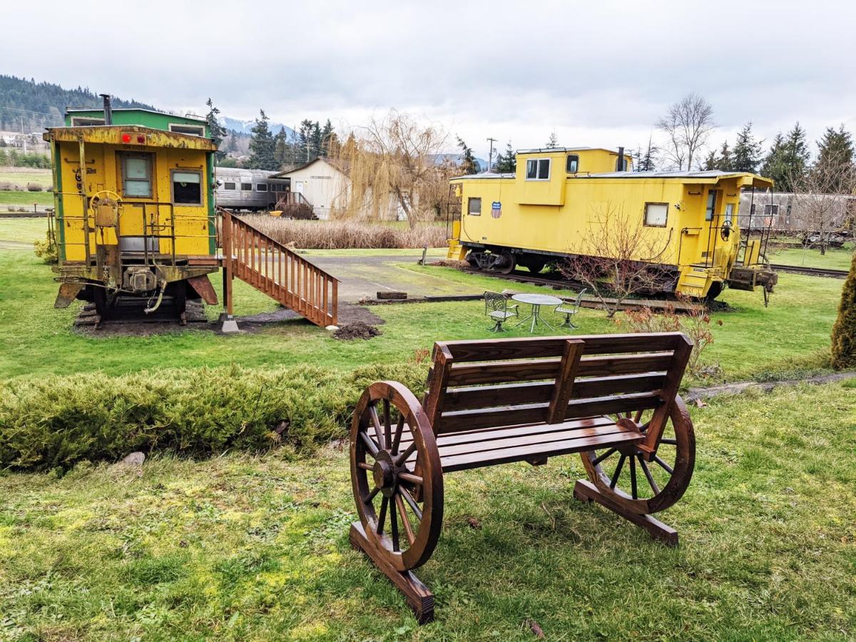 Olympic Railway Inn Sequim Bagian luar foto